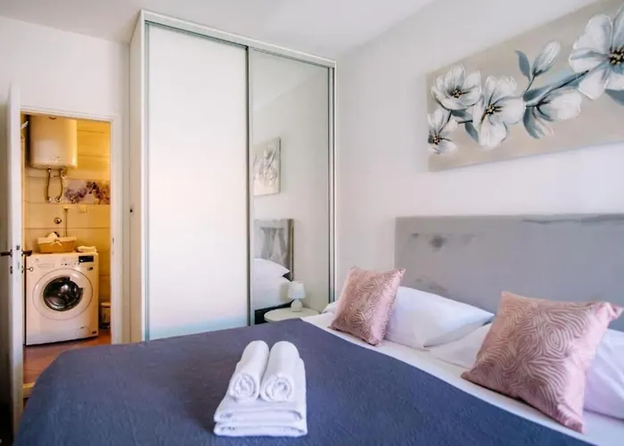 Apartament One Bedroom With Terrace