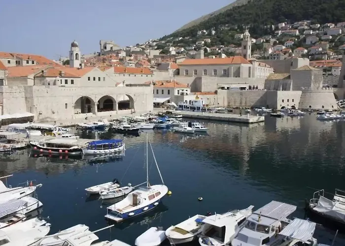 One Bedroom With Terrace Apartament *