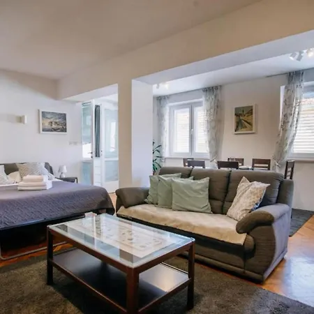 Apartmán One Bedroom With Terrace Dubrovník